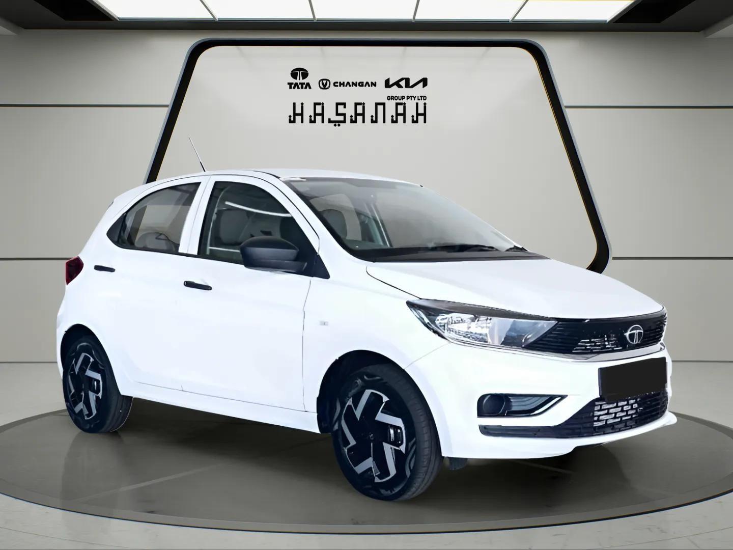 2025 Tata Tiago 1.2 XM