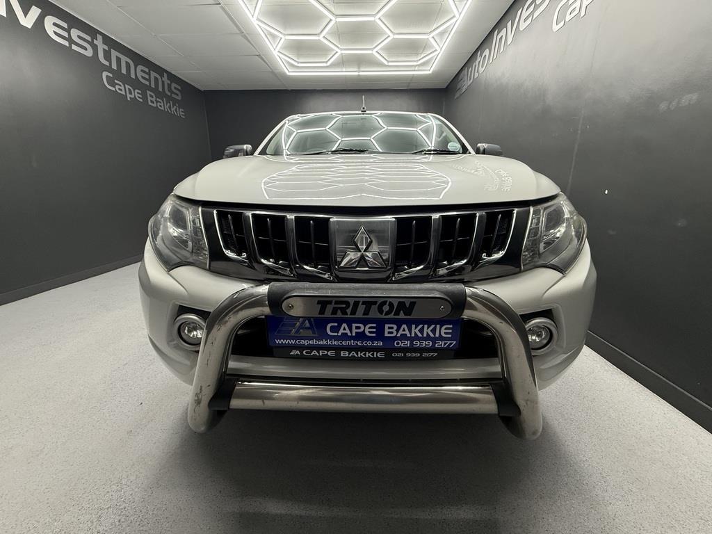 Mitsubishi Triton 2.4DI-D Double Cab 4x4 Auto Cape Bakkie