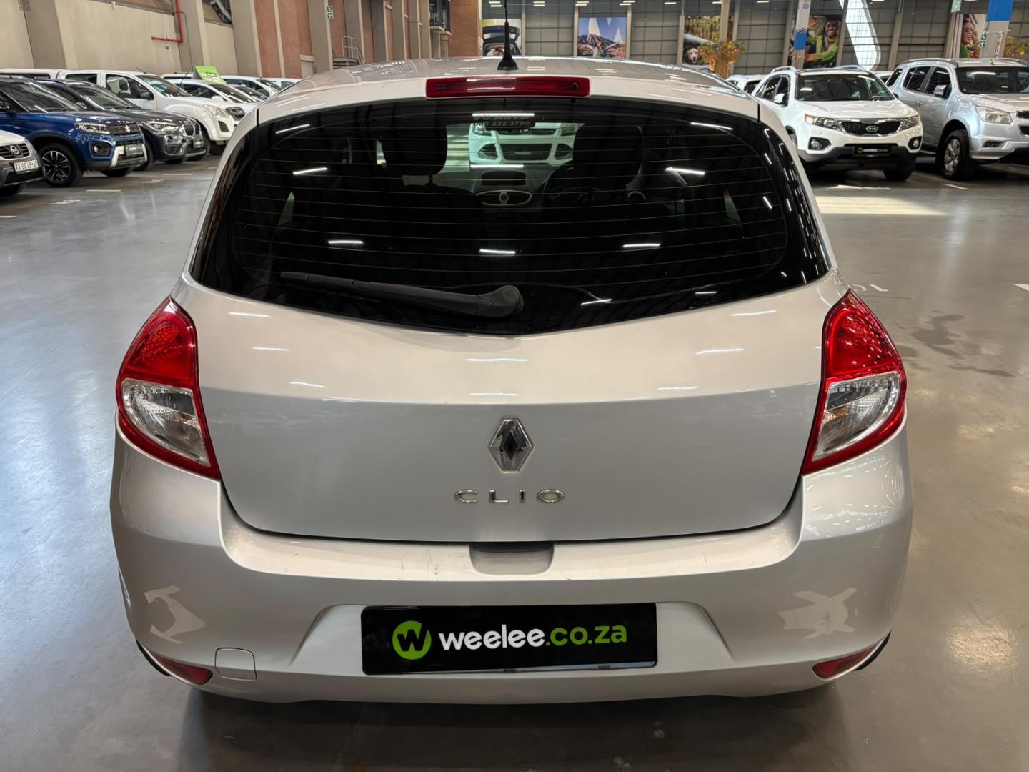 Renault Clio 1.6 Yahoo! Weelee Megastore Centurion
