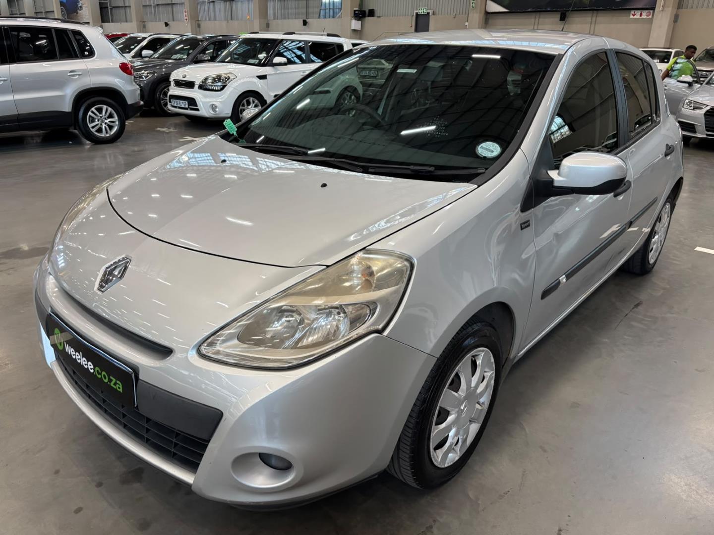 Renault Clio 1.6 Yahoo! Weelee Megastore Centurion