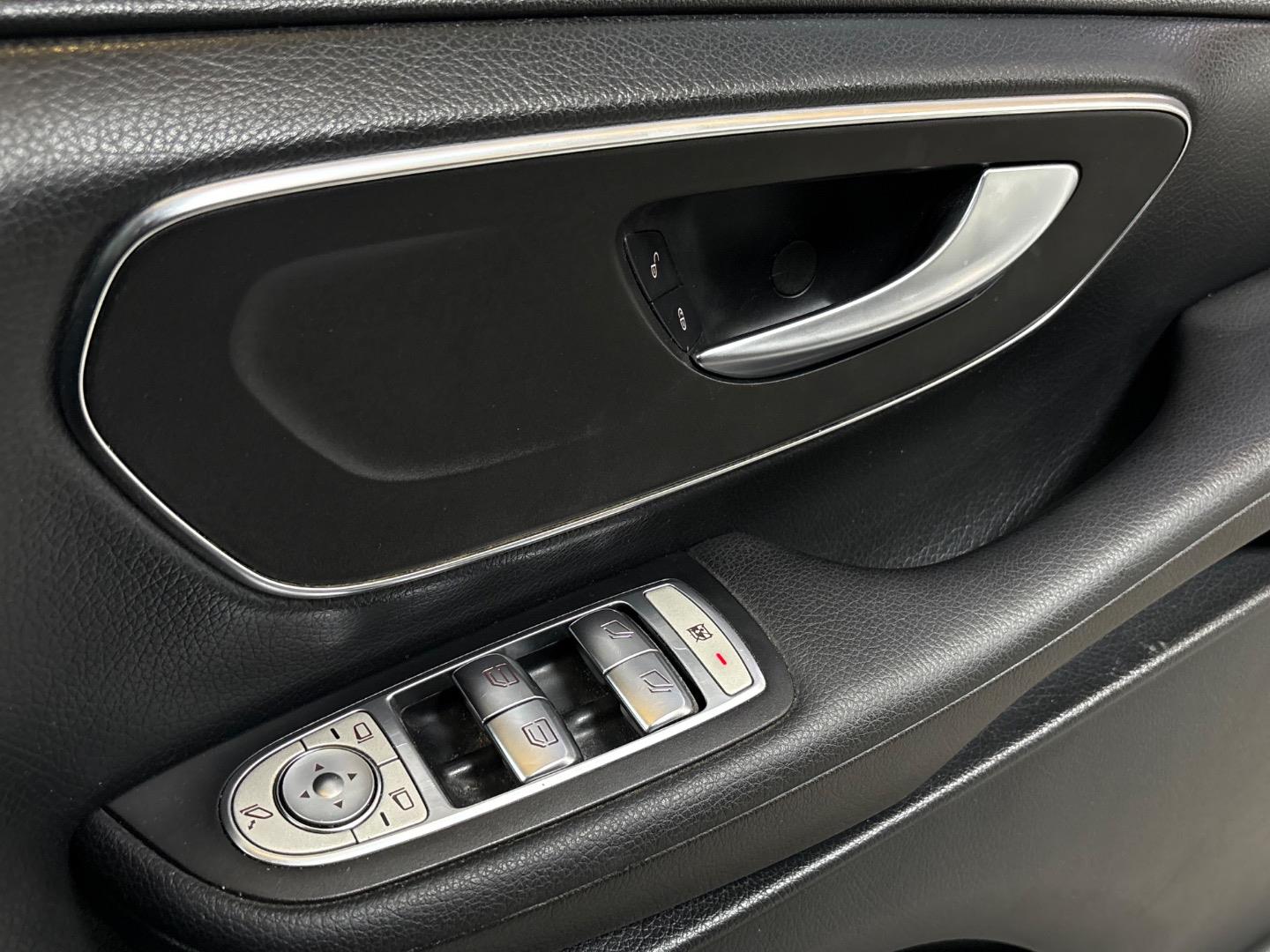 Mercedes-Benz V-Class V250d Avantgarde AMG Line Autohaus Beyers A Division Of MMU Group