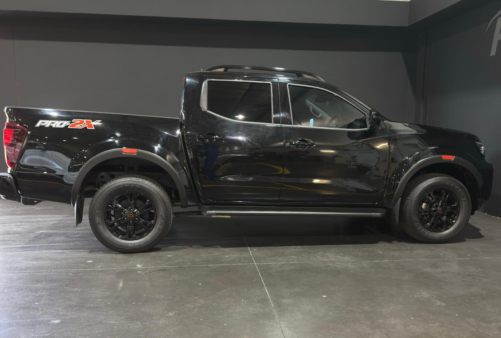 Nissan Navara 2.5DDTi Double Cab PRO-2X Produkta Nissan, Volvo & Changan