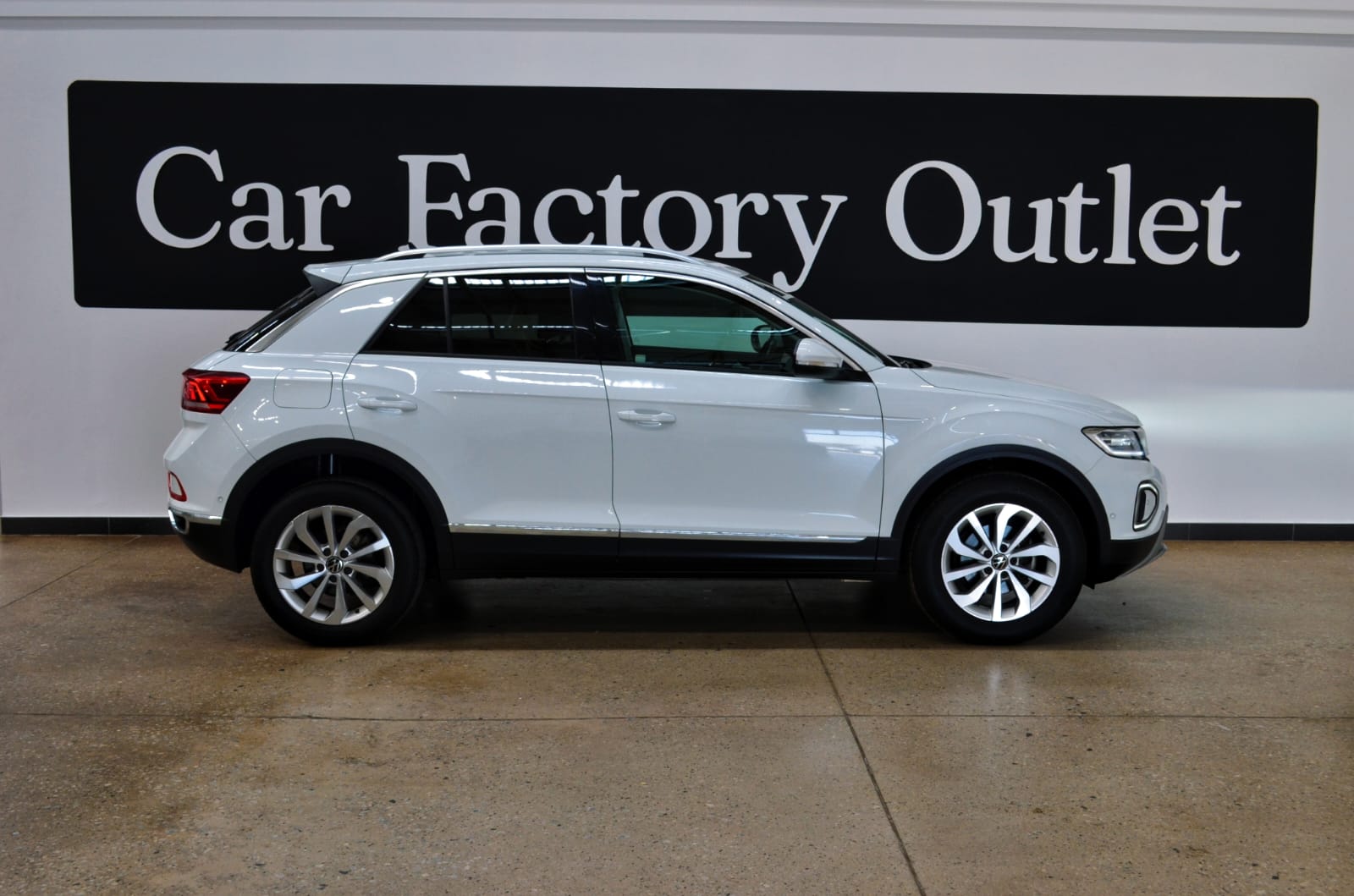 Volkswagen T-Roc 1.4TSI Design Car Factory Outlet
