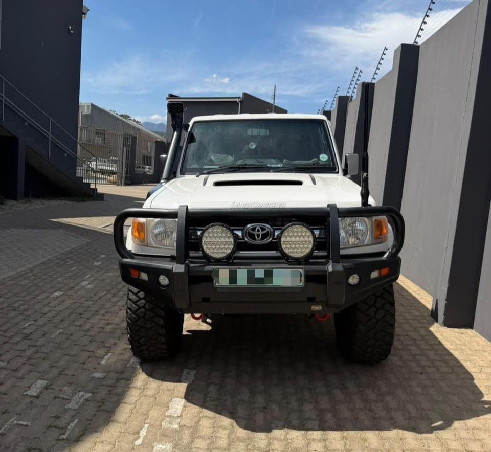 Toyota Land Cruiser 79 4.5D-4D LX V8 Double Cab LJR Auto