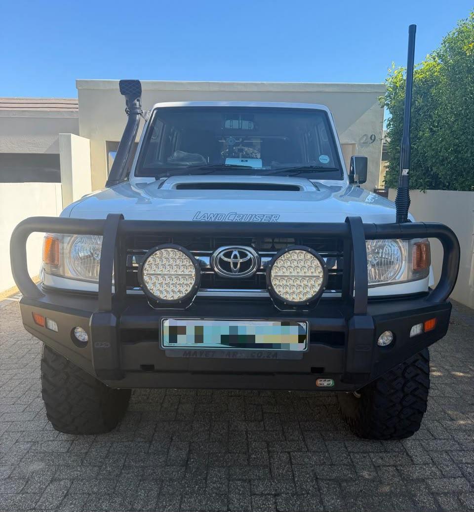 Toyota Land Cruiser 79 4.5D-4D LX V8 Double Cab LJR Auto
