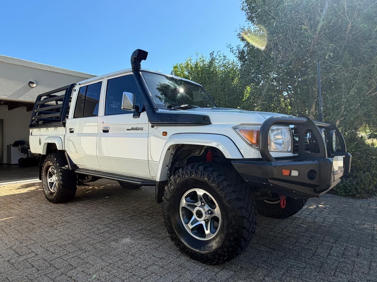 Toyota Land Cruiser 79 4.5D-4D LX V8 Double Cab LJR Auto