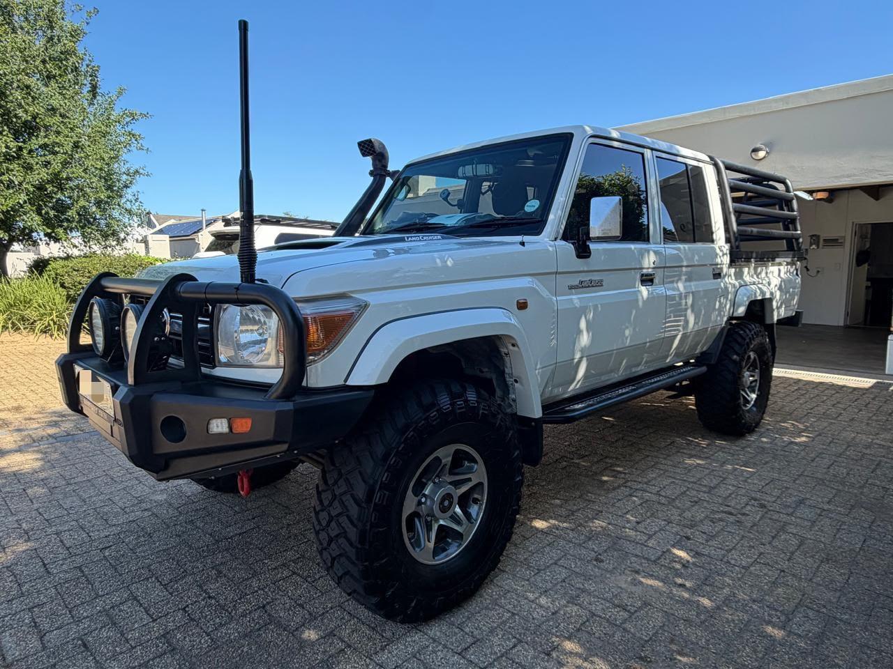Toyota Land Cruiser 79 4.5D-4D LX V8 Double Cab LJR Auto