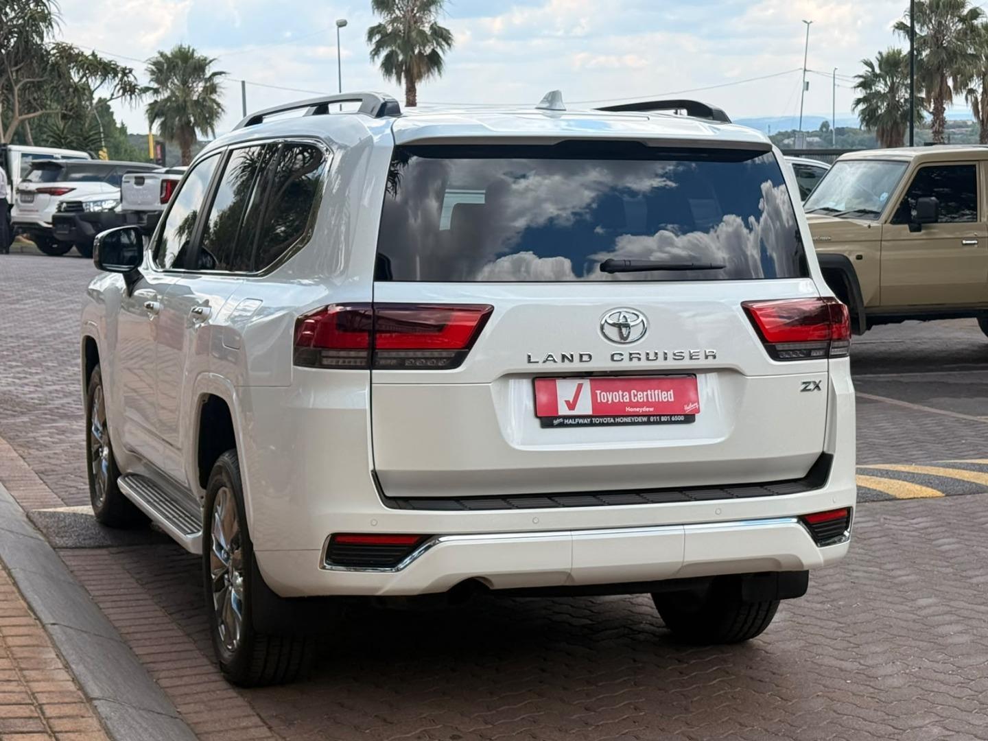 Toyota Land Cruiser 300 3.3D ZX Halfway Toyota Honeydew