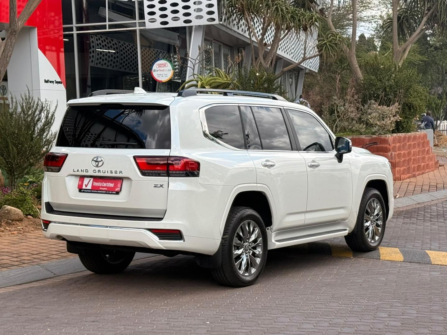 Toyota Land Cruiser 300 3.3D ZX Halfway Toyota Honeydew