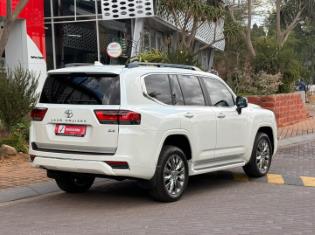 2025 Toyota Land Cruiser 300 3.3D ZX for sale