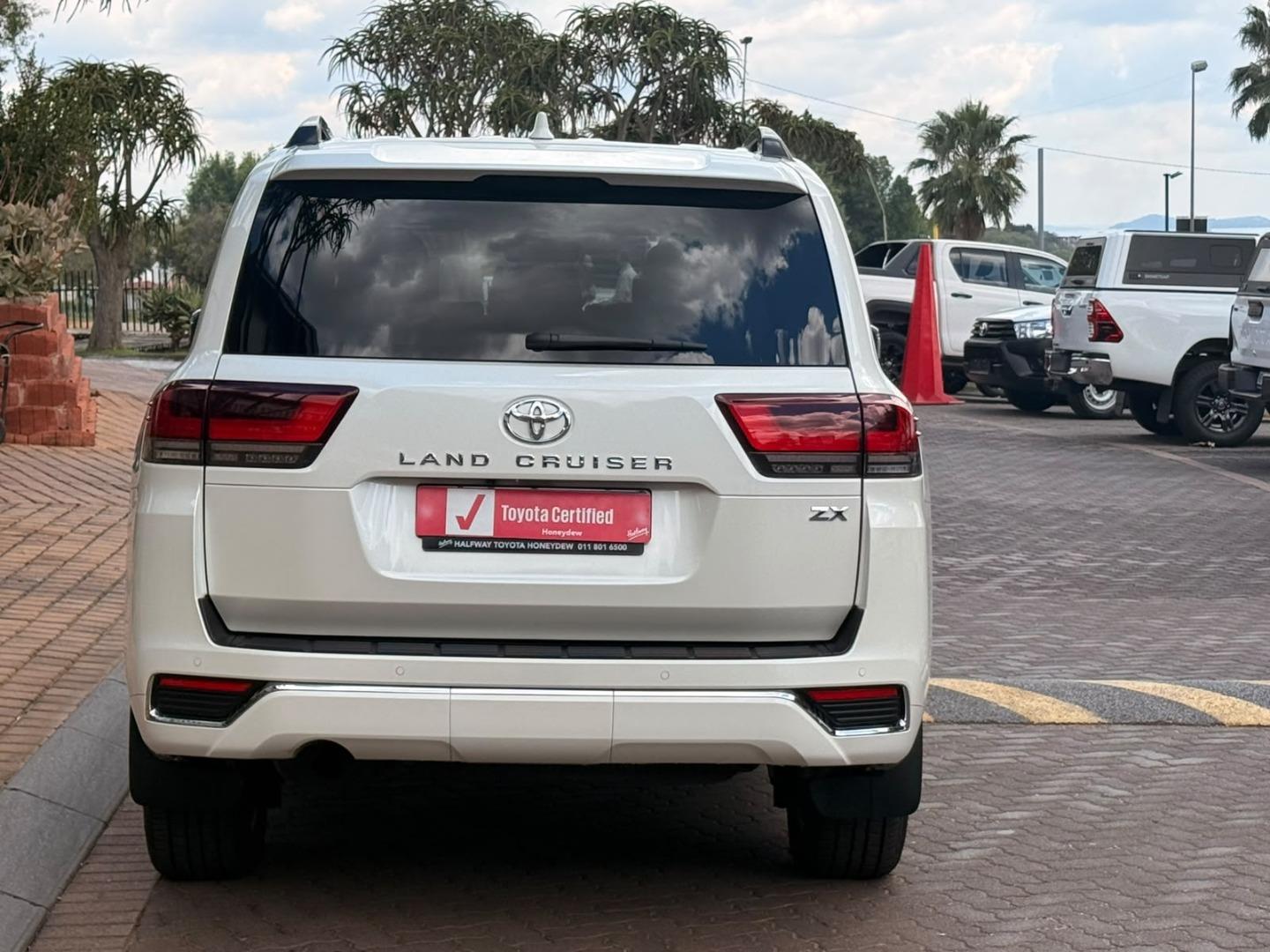 Toyota Land Cruiser 300 3.3D ZX Halfway Toyota Honeydew