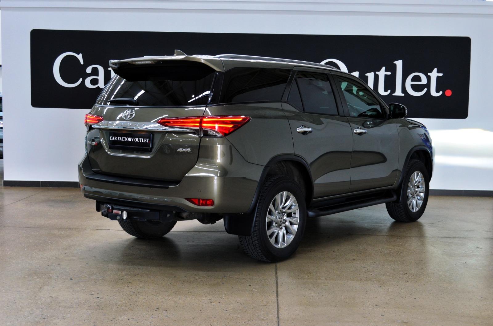 Toyota Fortuner 2.8GD-6 4x4 Car Factory Outlet