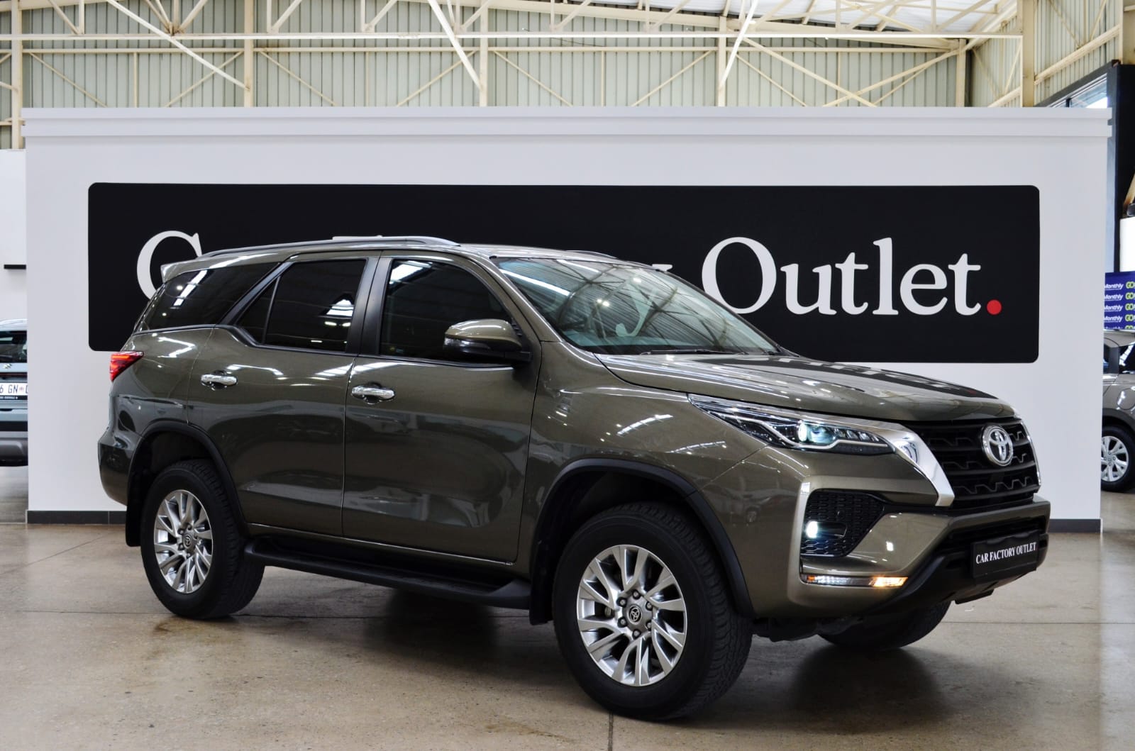 Toyota Fortuner 2.8GD-6 4x4 Car Factory Outlet