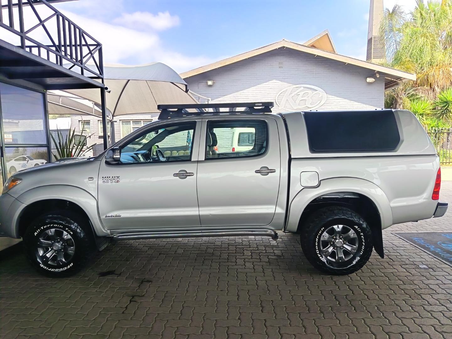 Toyota Hilux 3.0D-4D Double Cab 4x4 Raider Auto Kimberley Bakkie Centre