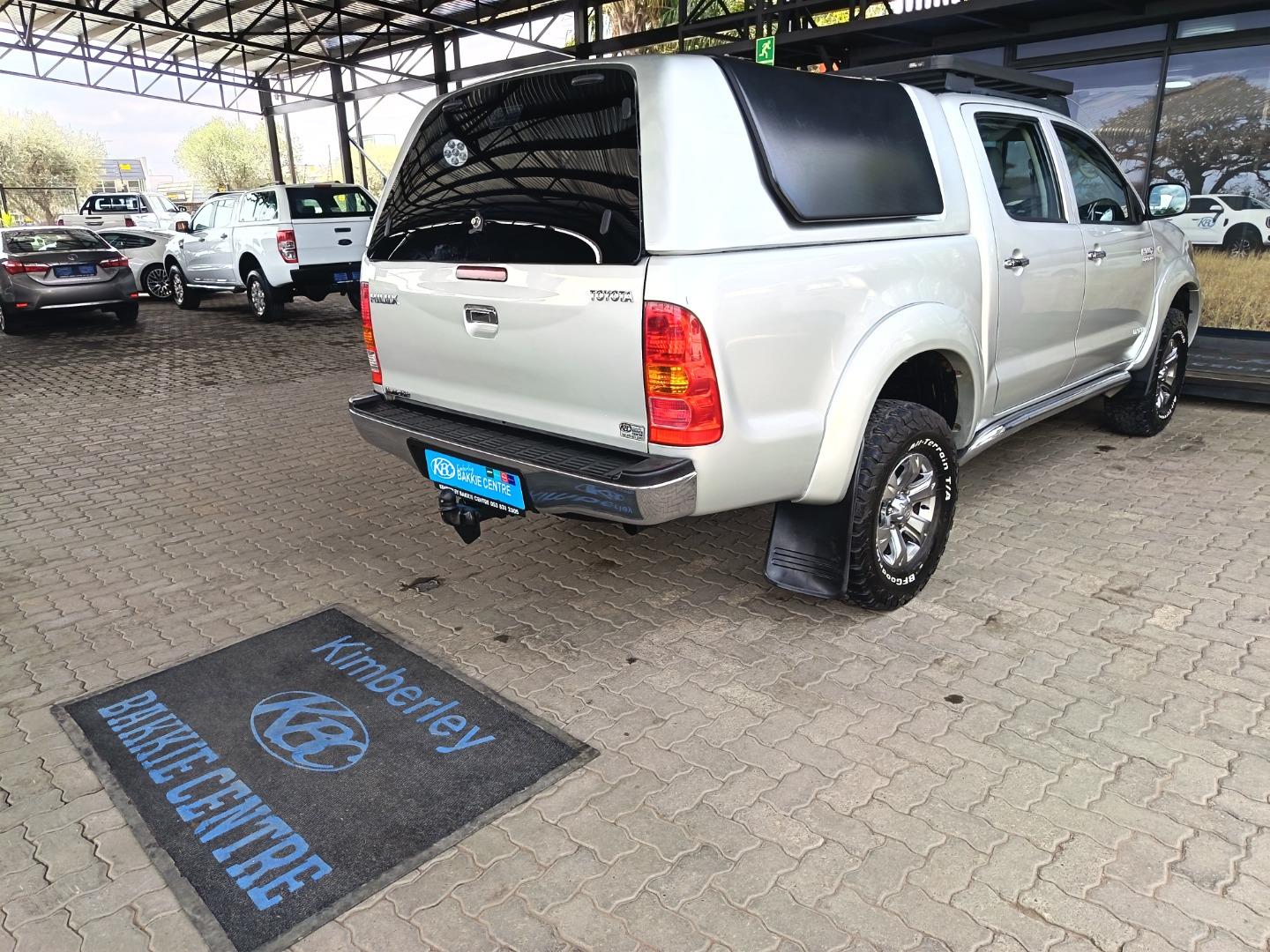 Toyota Hilux 3.0D-4D Double Cab 4x4 Raider Auto Kimberley Bakkie Centre