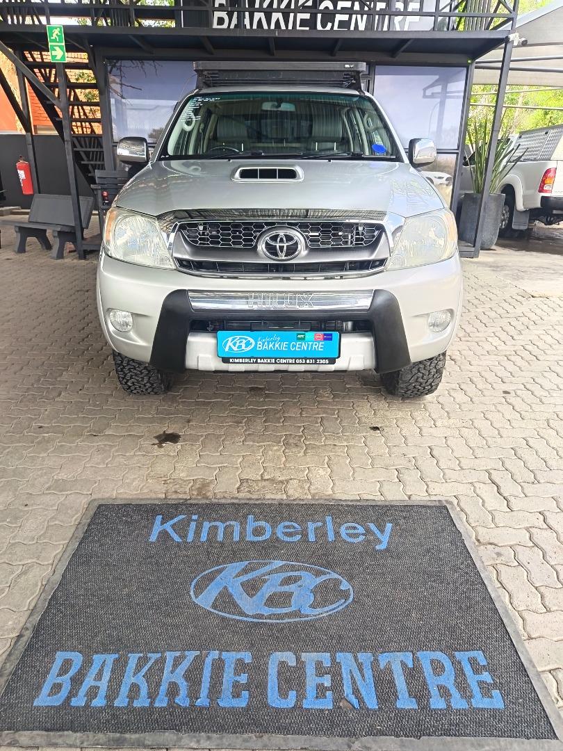 Toyota Hilux 3.0D-4D Double Cab 4x4 Raider Auto Kimberley Bakkie Centre