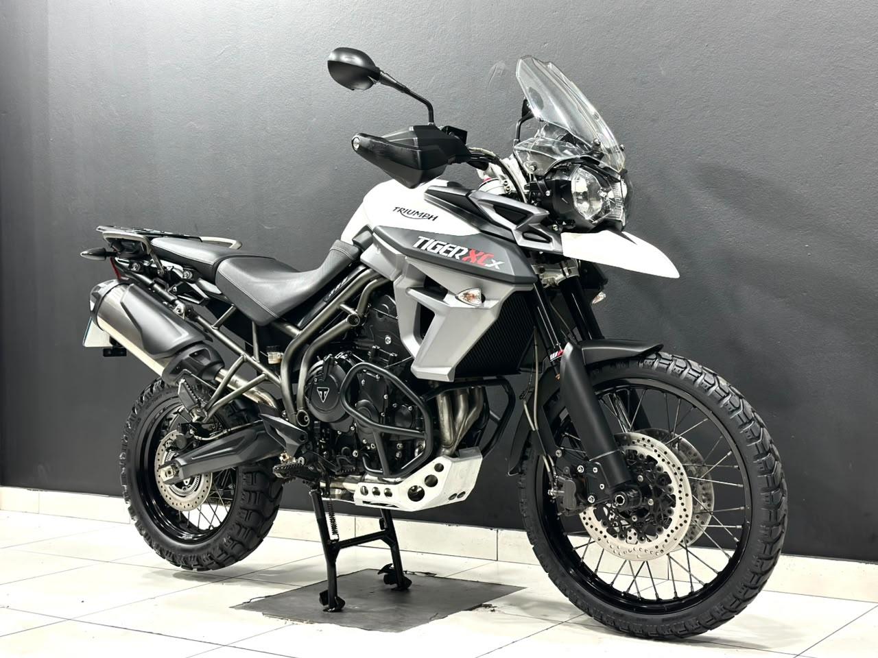 Triumph Tiger 800 XCX