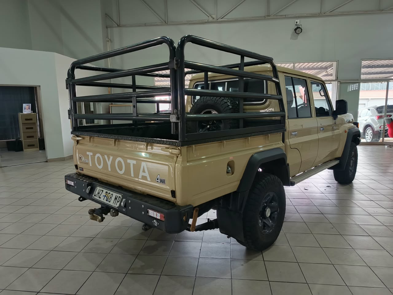 Toyota Land Cruiser 79 2.8GD-6 Double Cab Morgan Isuzu Ermelo