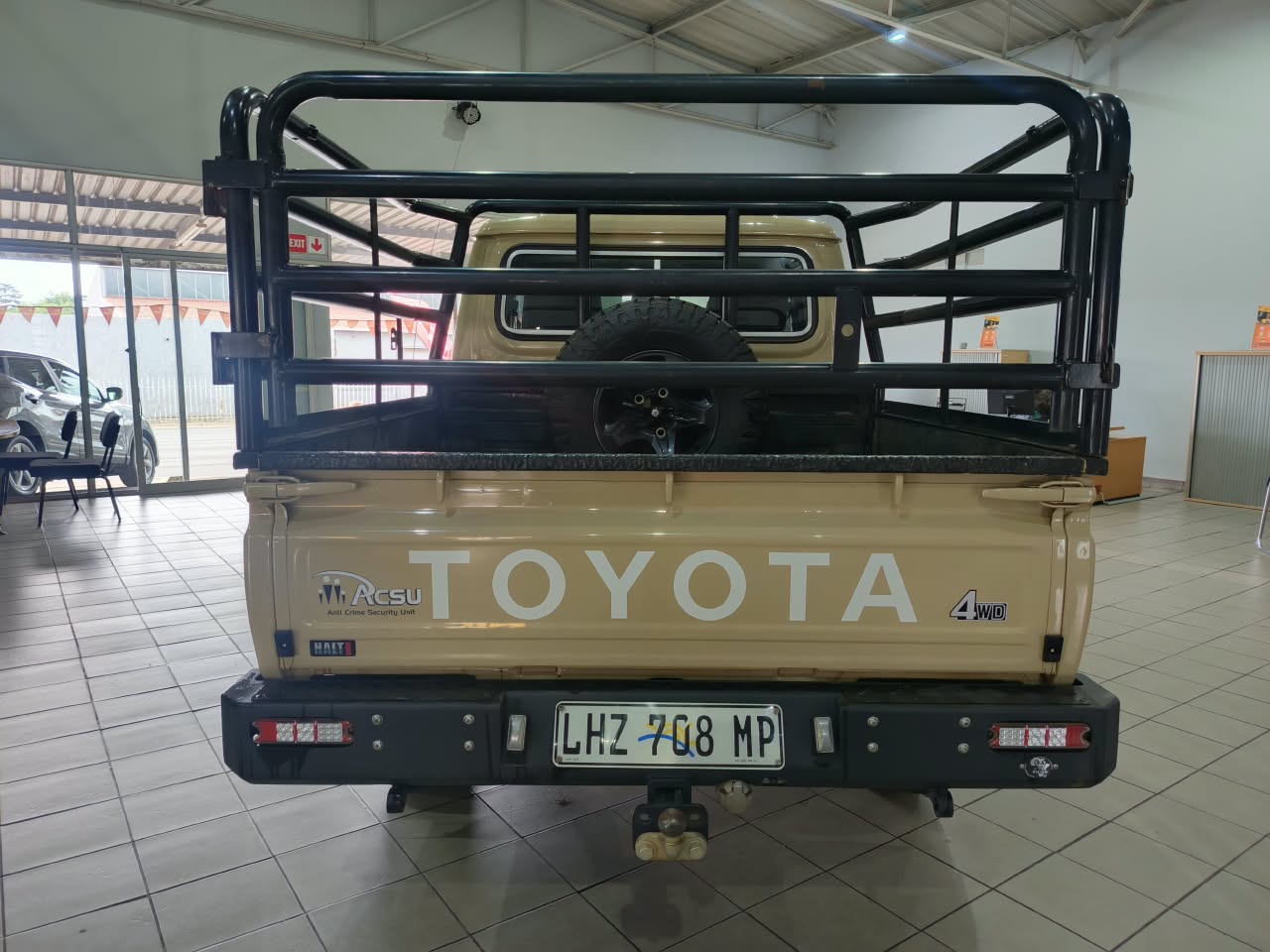 Toyota Land Cruiser 79 2.8GD-6 Double Cab Morgan Isuzu Ermelo