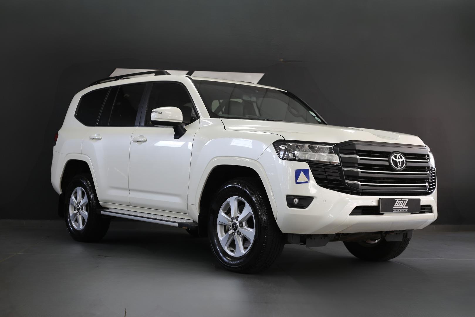 2023 Toyota Land Cruiser 300 3.3D GX-R