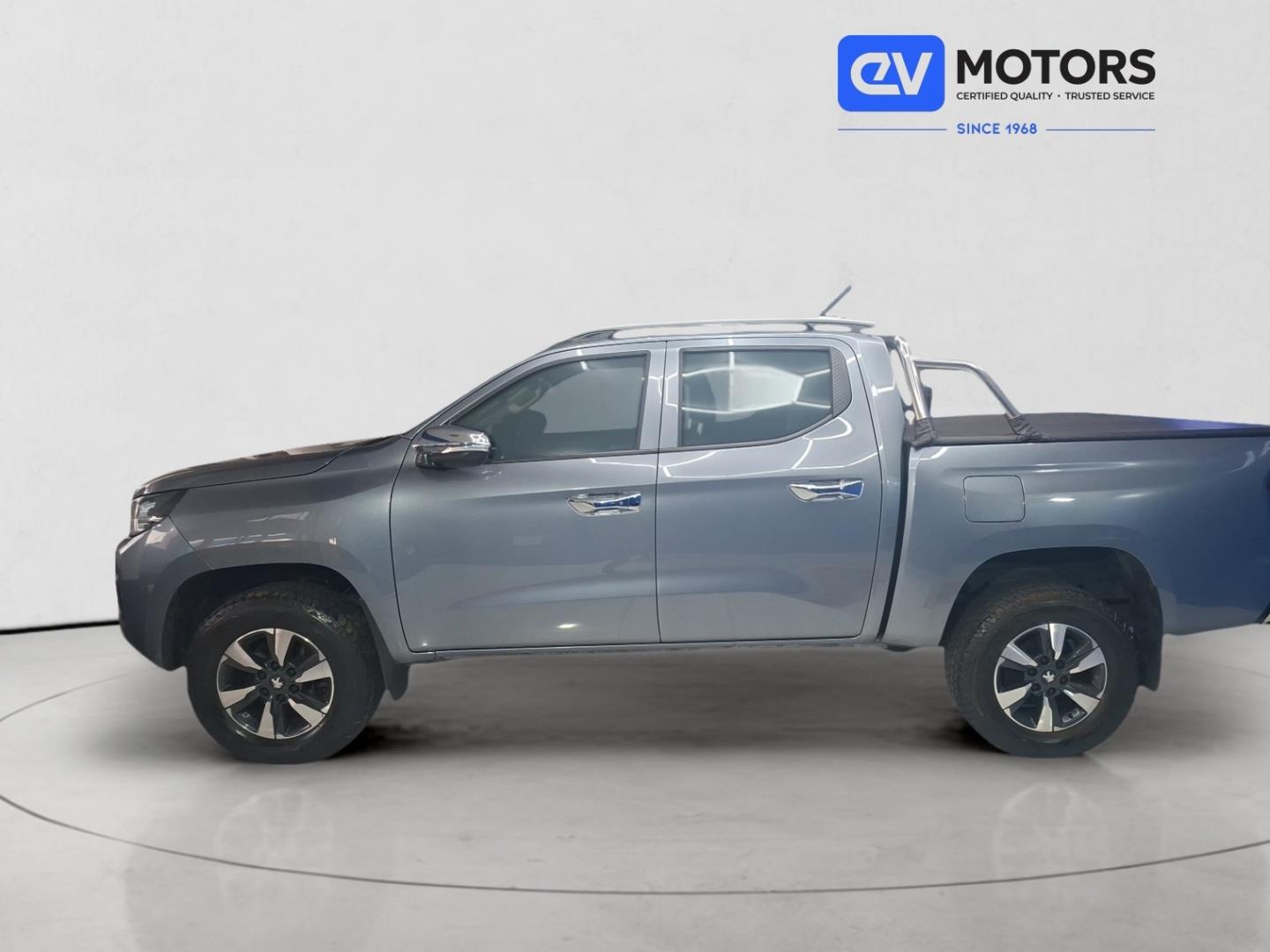 Peugeot Landtrek 1.9TD Double Cab Allure EV Motors