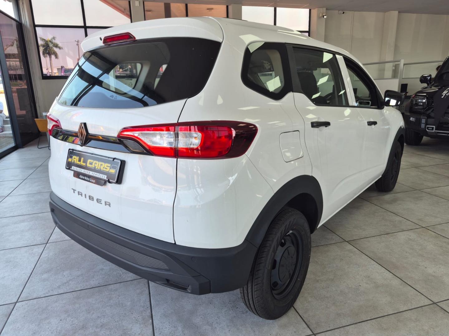 Renault Triber 1.0 Evolution All Cars