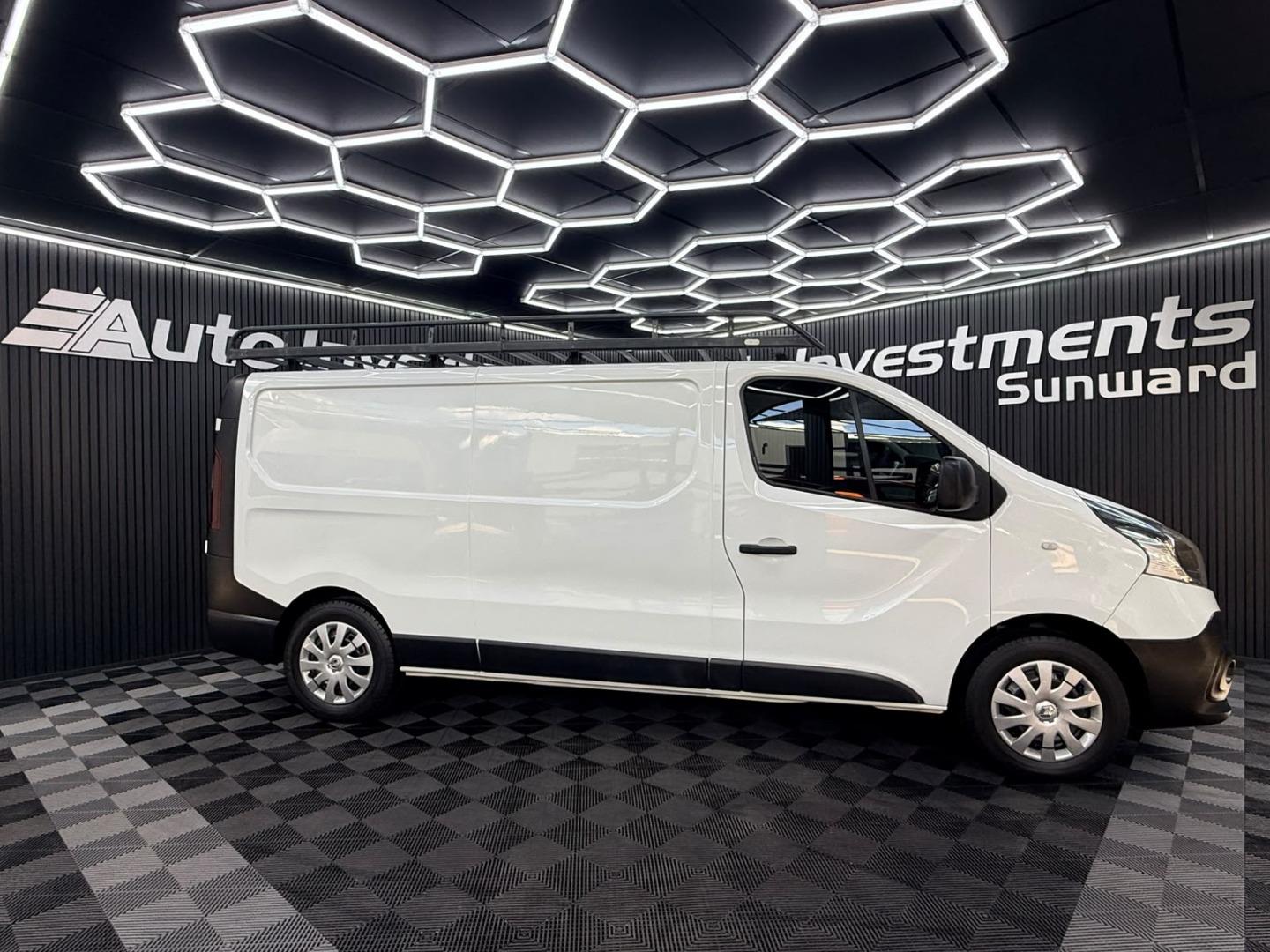 Renault Trafic 1.6dCi Panel Van Sunward Motors