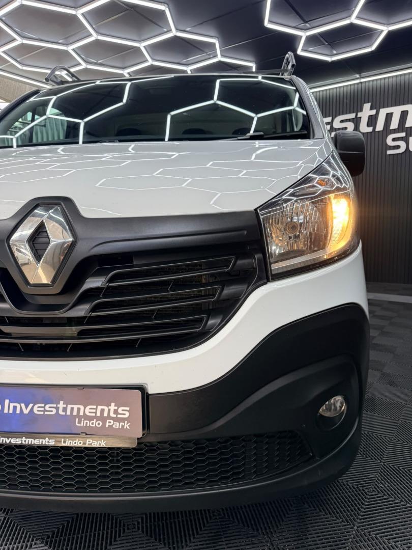 Renault Trafic 1.6dCi Panel Van Sunward Motors