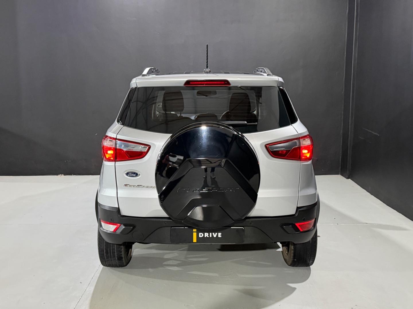 Ford EcoSport 1.5 Ambiente Black iDrive Online
