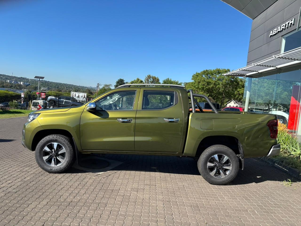 Peugeot Landtrek 2.2D Allure P/U D/C A/T SMH Multi Franchise
