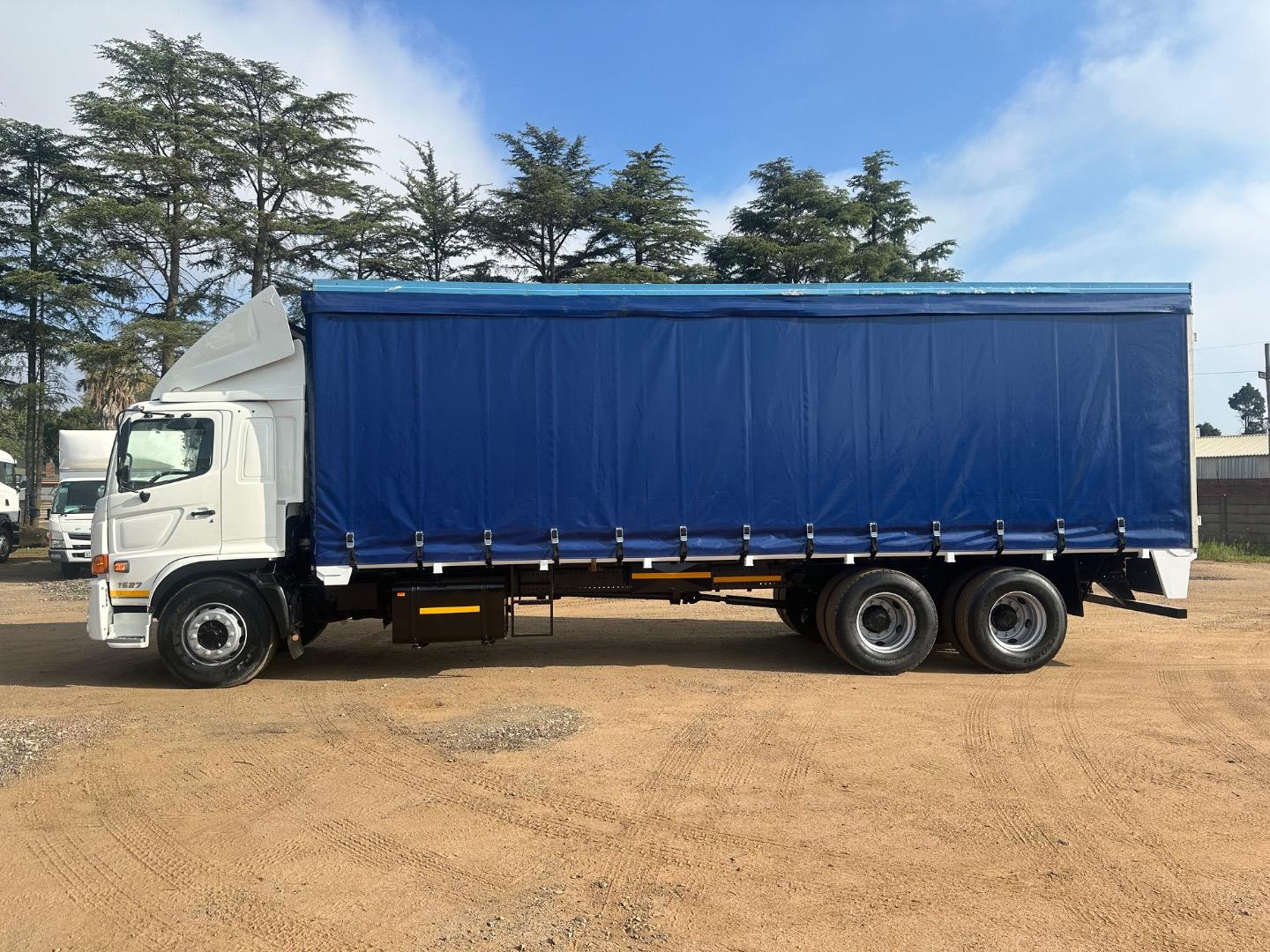 2020 Hino 500 1627