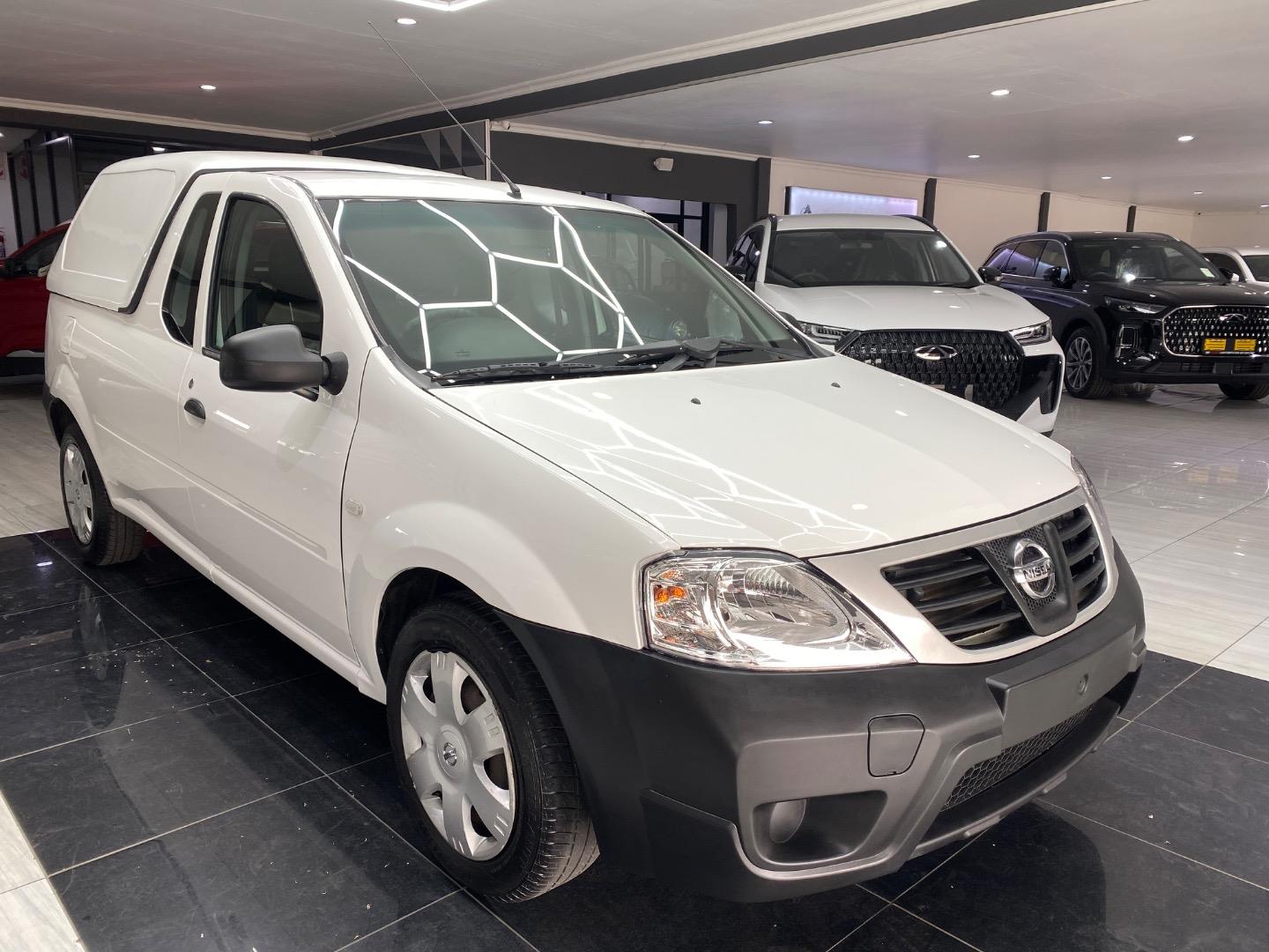2022 Nissan NP200 1.6i (Aircon) Safety Pack