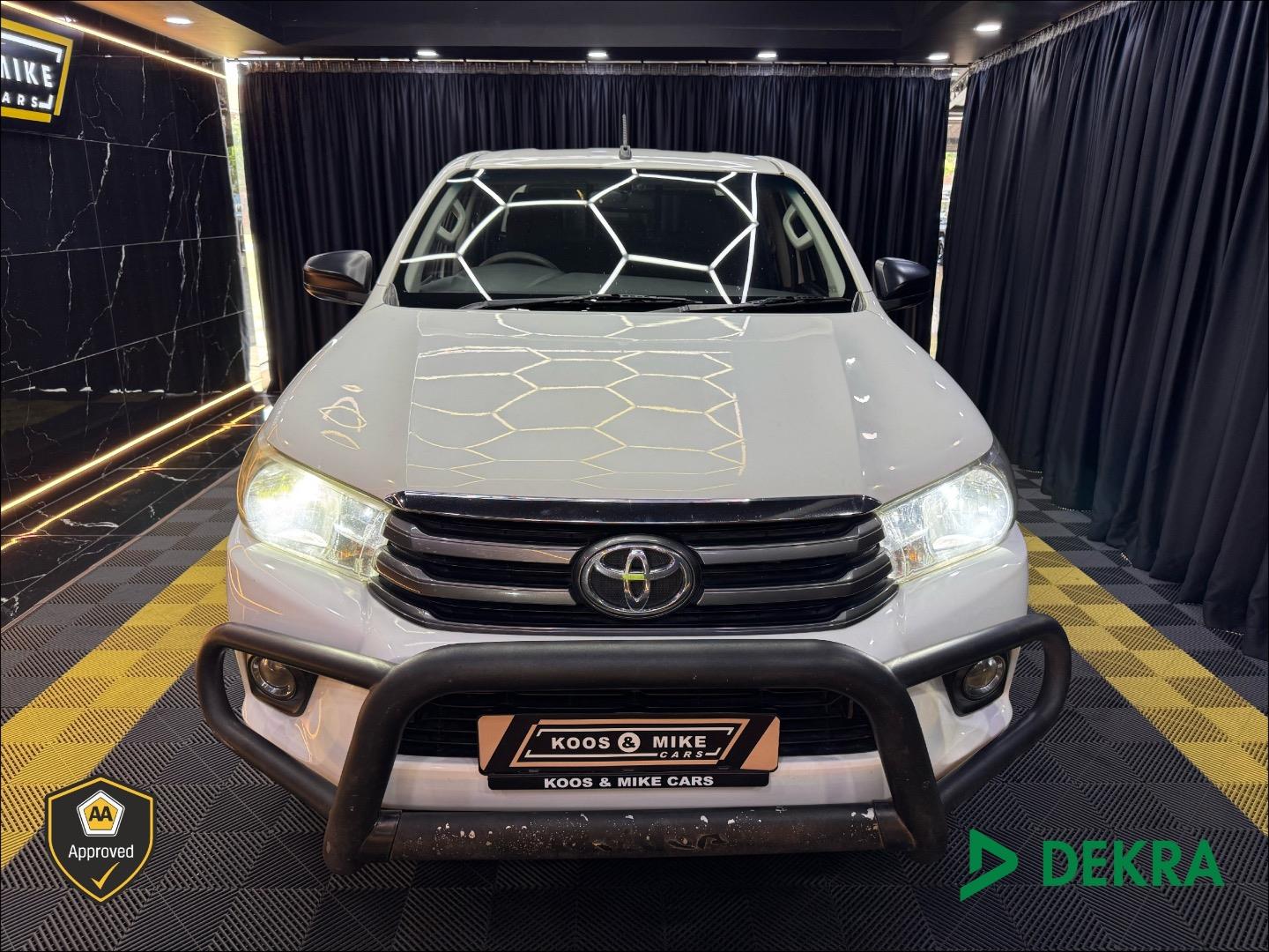 Toyota Hilux 2.4GD-6 Double Cab 4x4 SRX Koos and Mike Cars