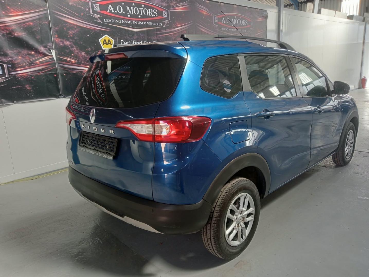 Renault Triber 1.0 Zen Ao Motors
