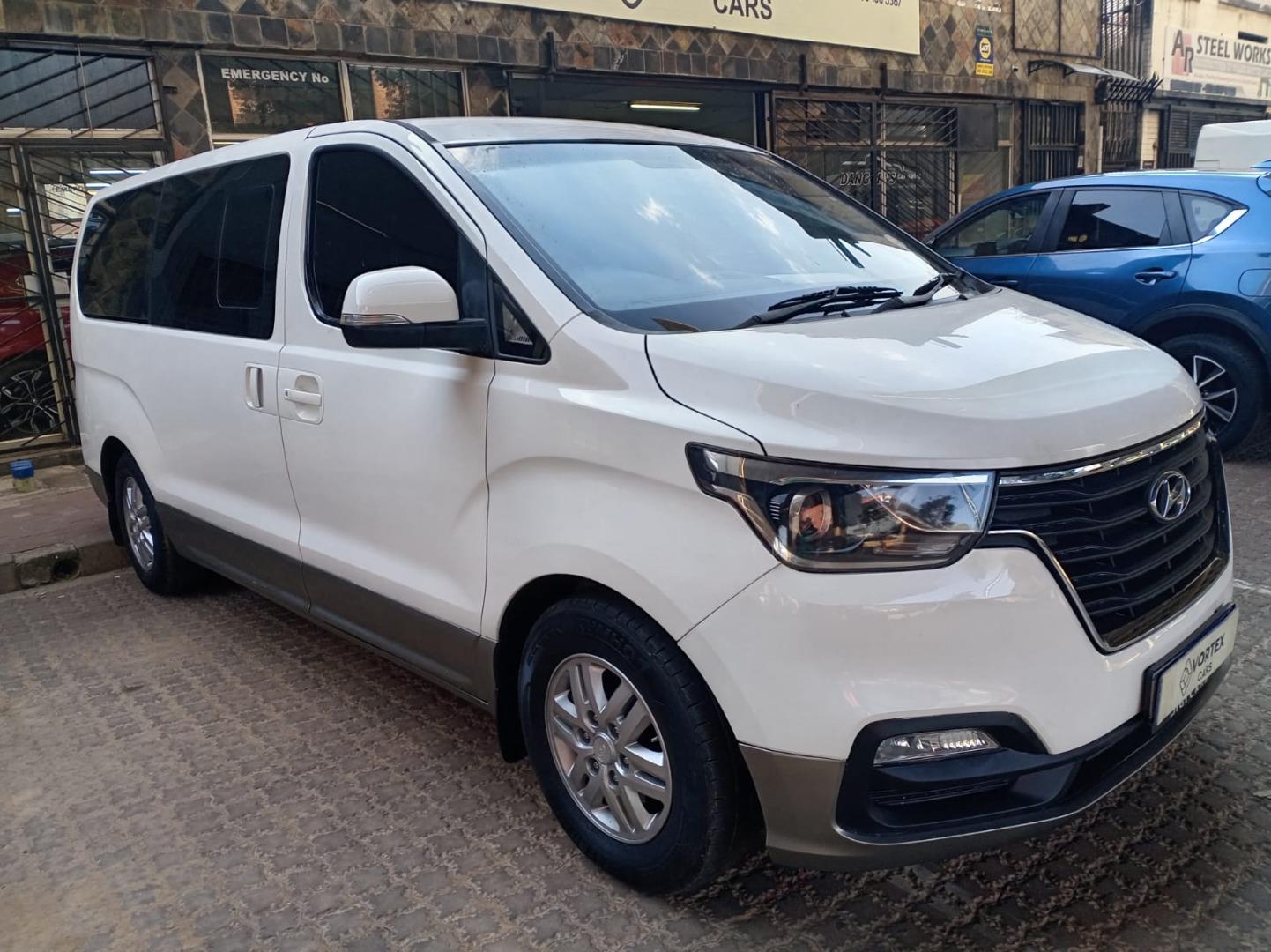 Hyundai H-1 2.5CRDi Elite 12-Seater Vortex Cars