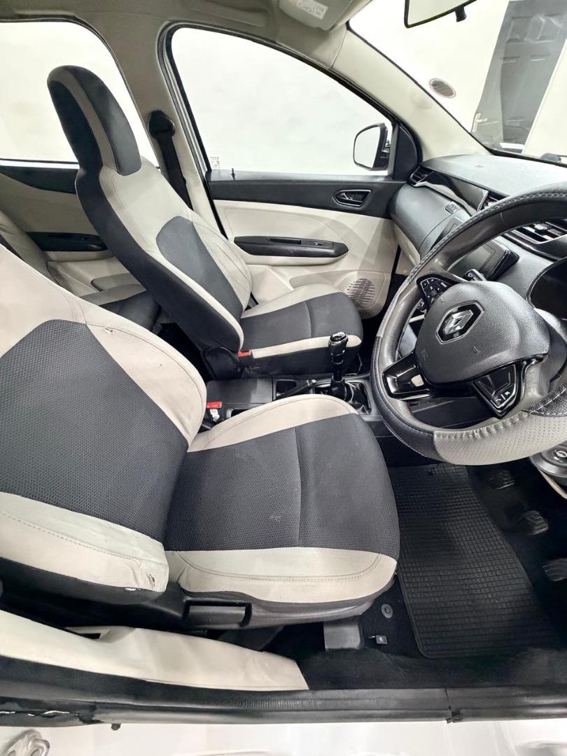 Renault Triber 1.0 Zen Auto Addicts