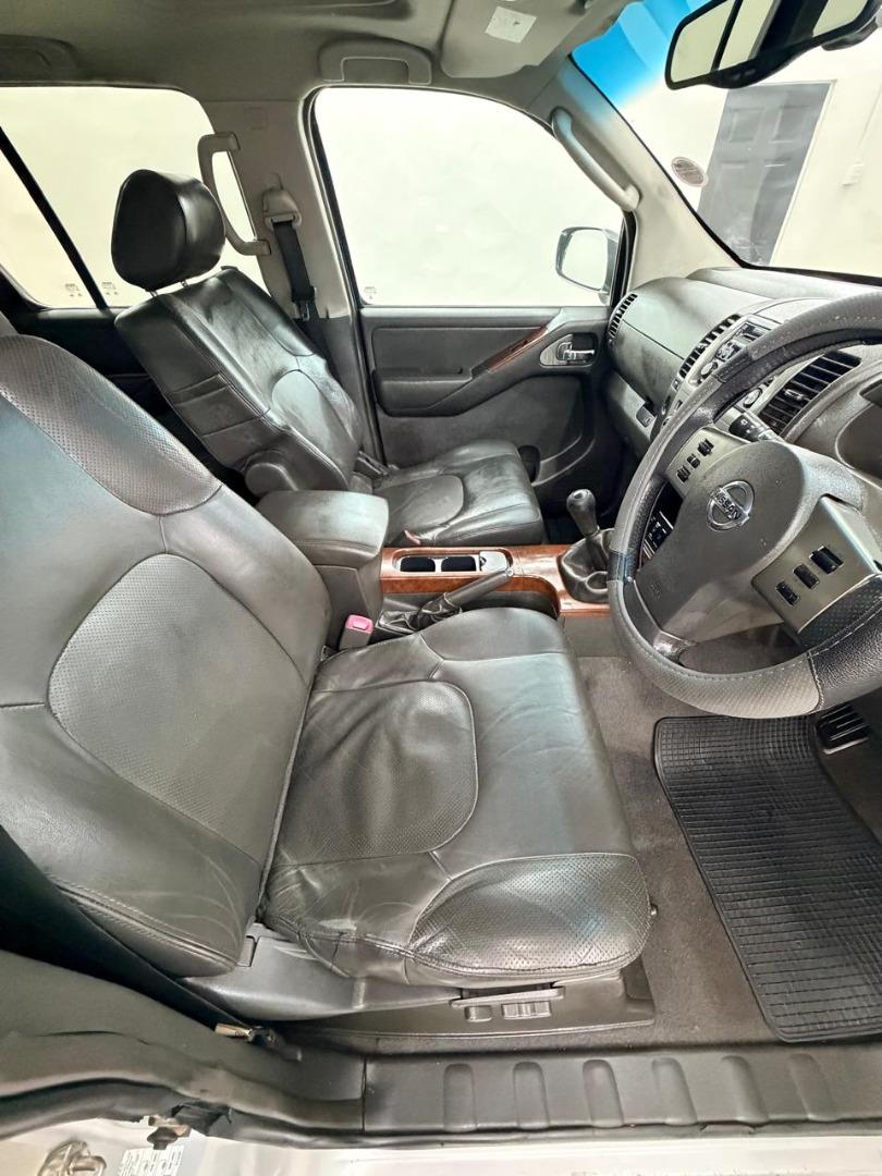 Nissan Pathfinder 2.5dCi LE Auto Addicts
