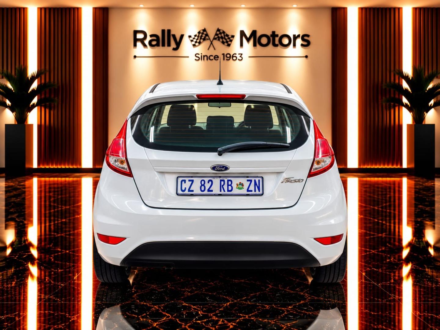 Ford Fiesta 5-door 1.4 Ambiente Rally Motors