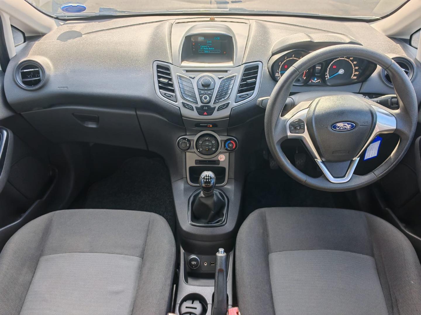 Ford Fiesta 5-door 1.4 Ambiente Rally Motors