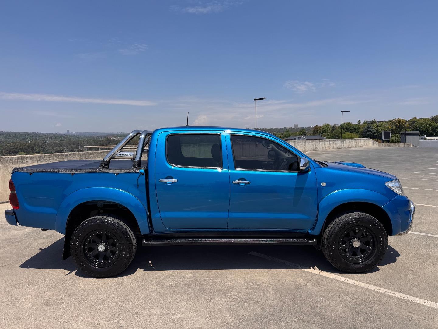 Toyota Hilux 3.0D-4D Double Cab 4x4 Raider Auto Phoenix Cars