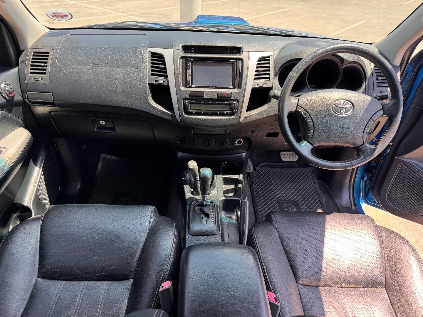 Toyota Hilux 3.0D-4D Double Cab 4x4 Raider Auto Phoenix Cars