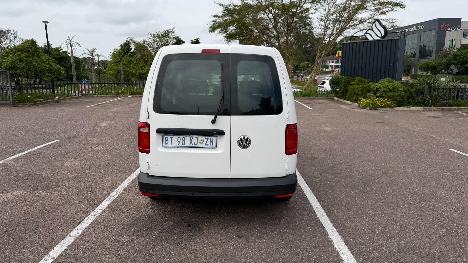 Volkswagen Caddy Maxi 2.0TDI Crew Bus Super Auto