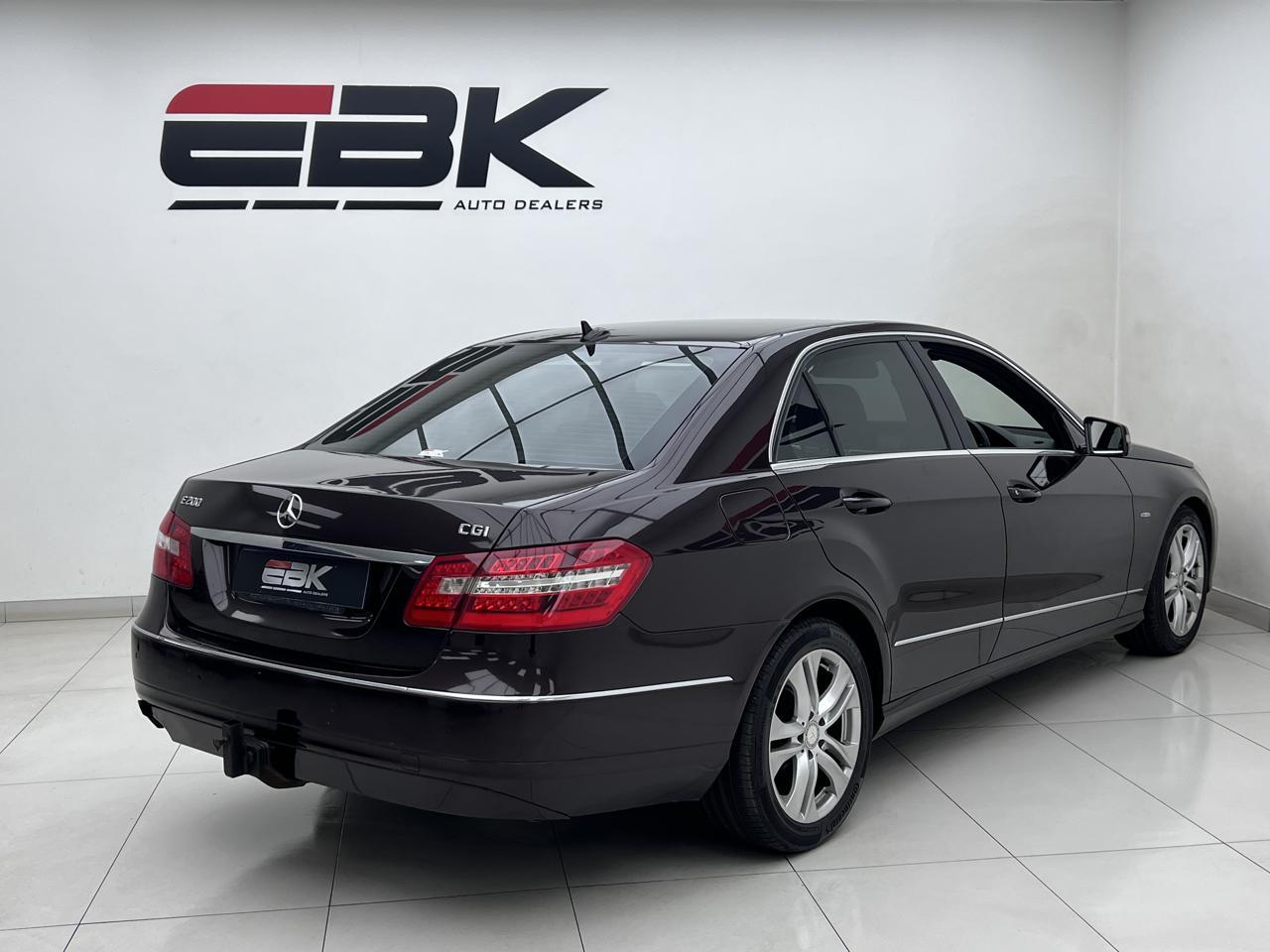 Mercedes-Benz E-Class E200CGI Avantgarde Ebk Auto Dealers LA Rochelle