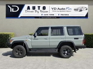 2015 Toyota Land Cruiser 76 4.5D-4D LX V8 Station Wagon for sale