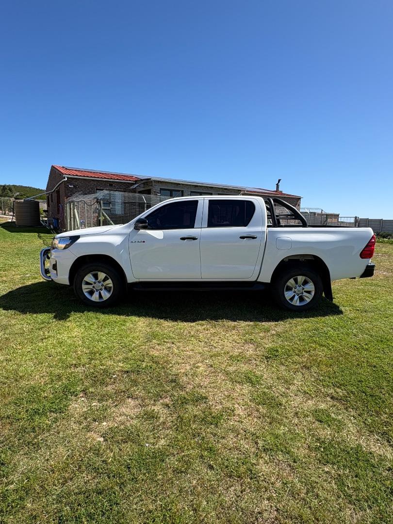 Toyota Hilux 2.4GD-6 Double Cab 4x4 SRX Auto