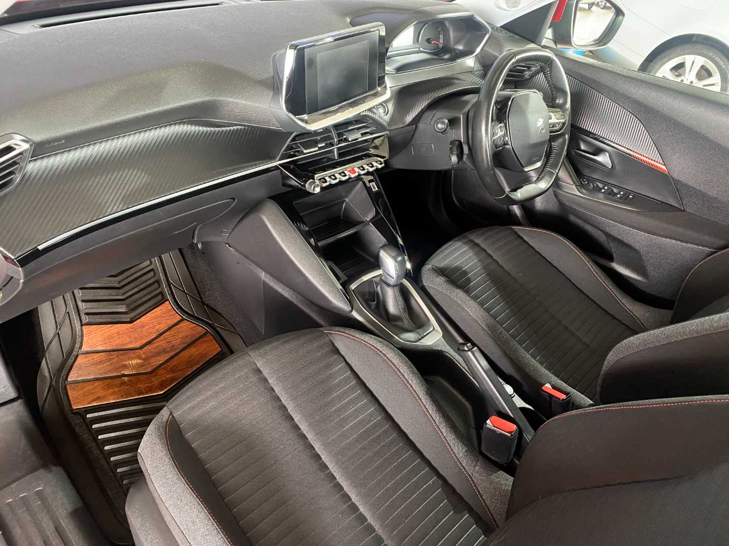 Peugeot 2008 1.2T 96kW Active Omoda Jaecoo Boksburg