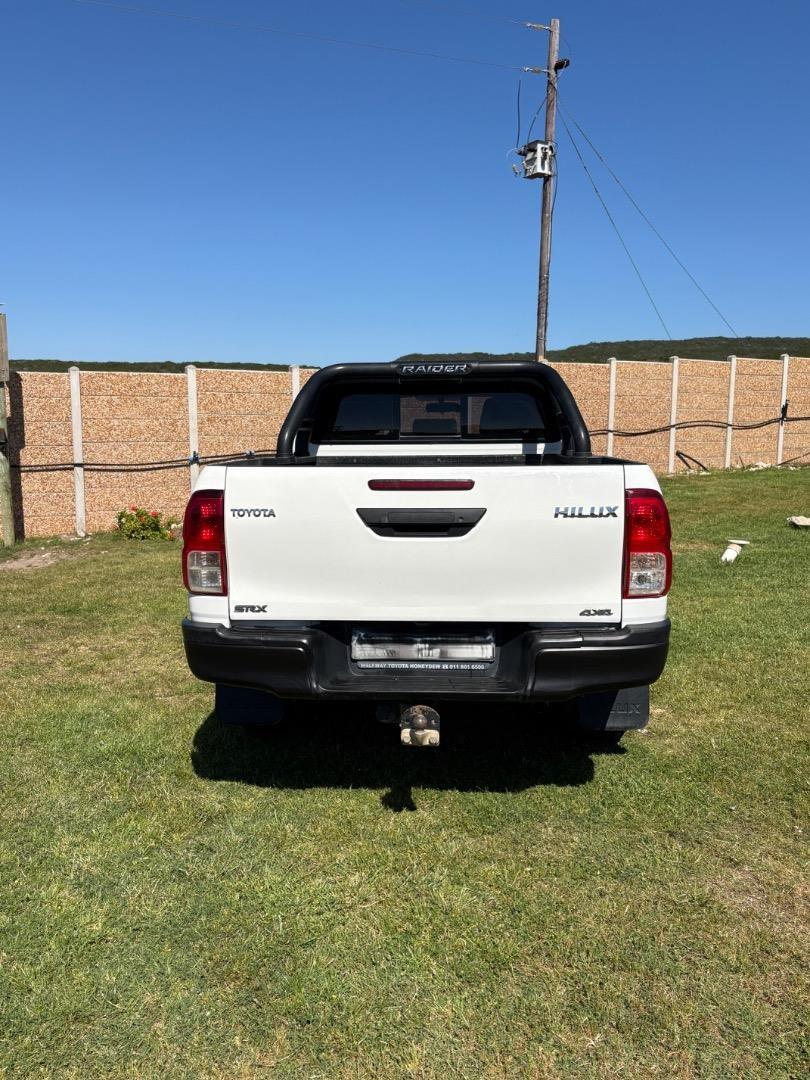 Toyota Hilux 2.4GD-6 Double Cab 4x4 SRX Auto