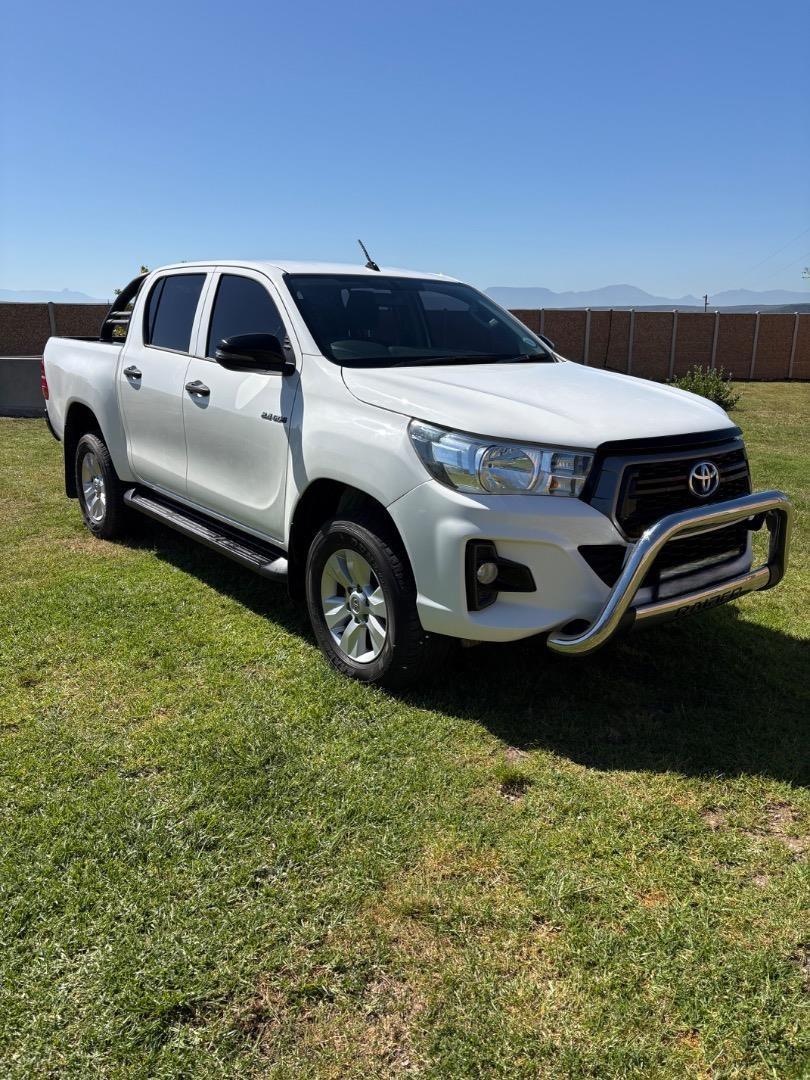 Toyota Hilux 2.4GD-6 Double Cab 4x4 SRX Auto