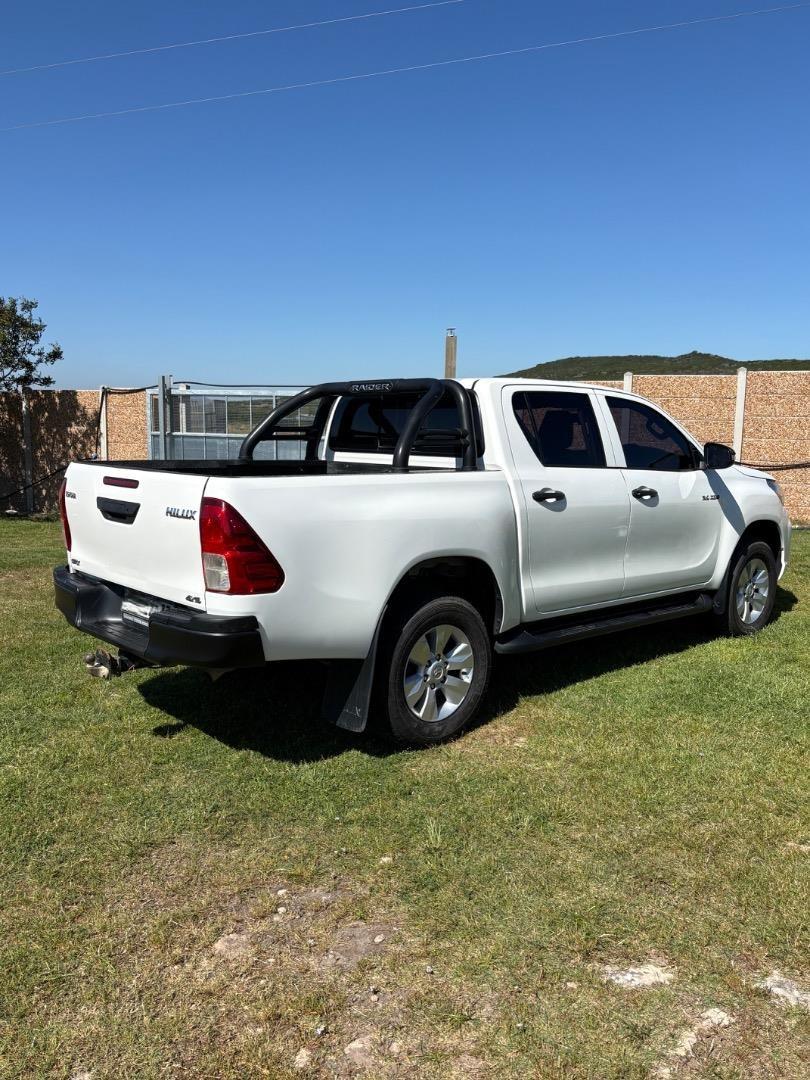 Toyota Hilux 2.4GD-6 Double Cab 4x4 SRX Auto