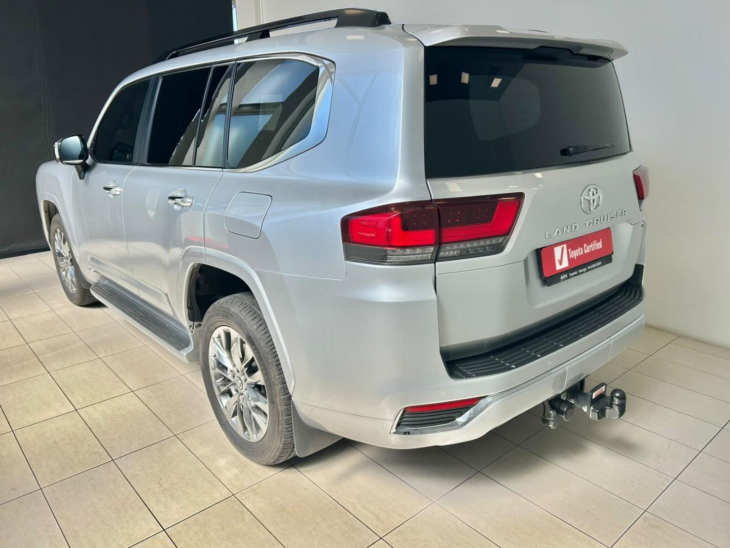 Toyota Land Cruiser 300 3.5T ZX Halfway Toyota George